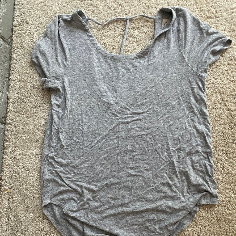 Chaser Back Strap T-Shirt - Gray